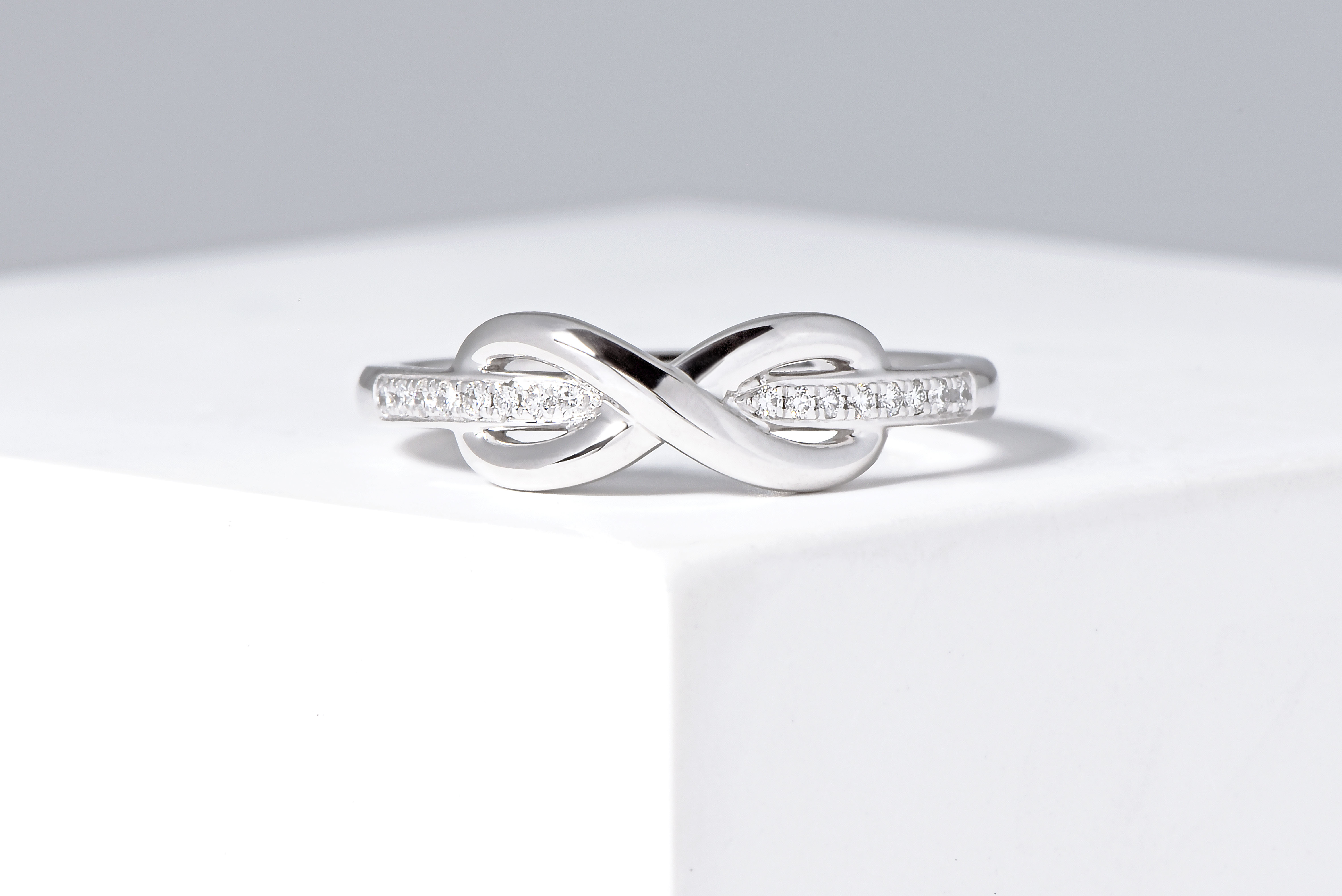 鉑金無限造型戒